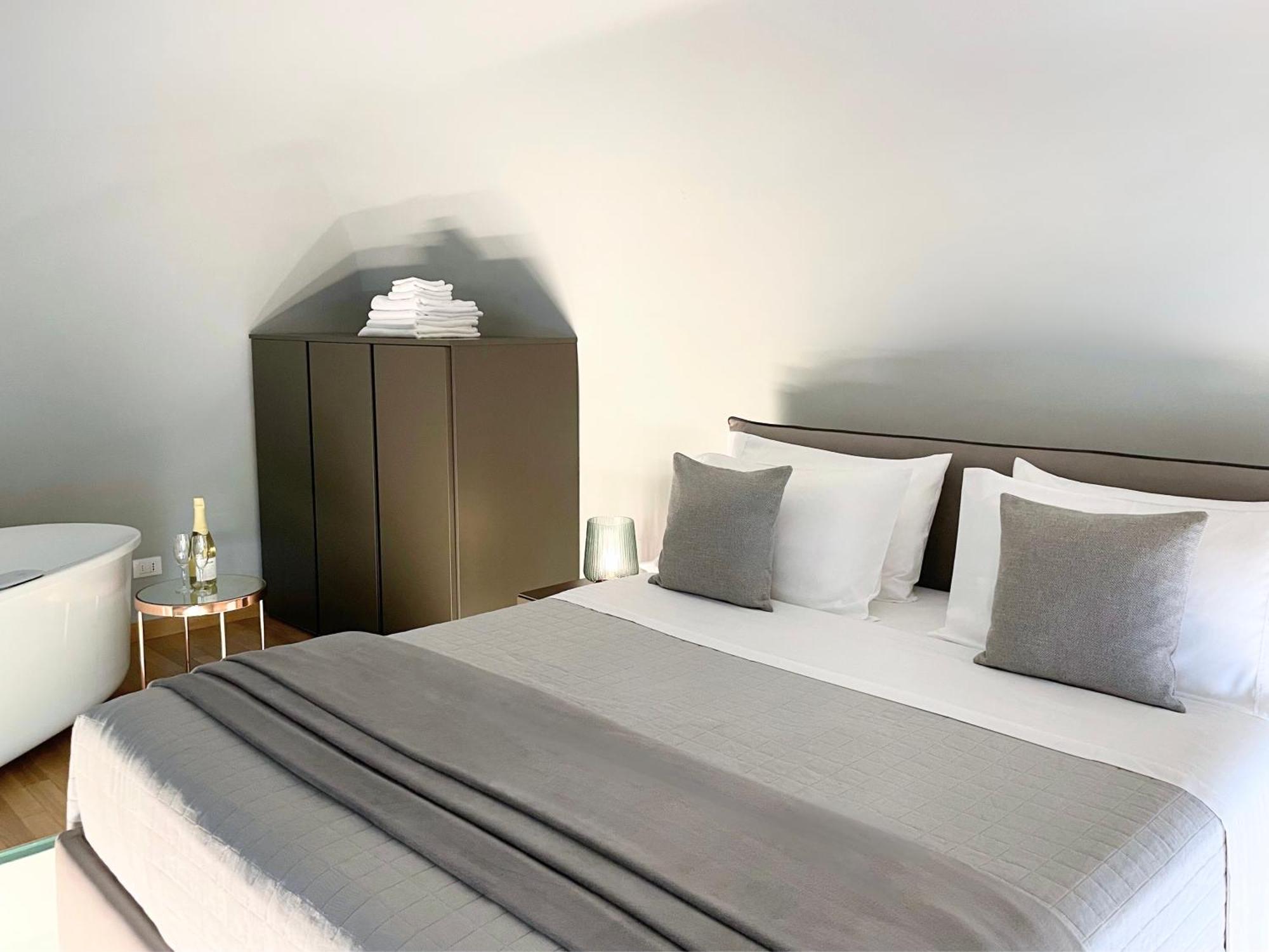 Jacuzzi Luxury Apartment In The Town Centre Torino Dış mekan fotoğraf